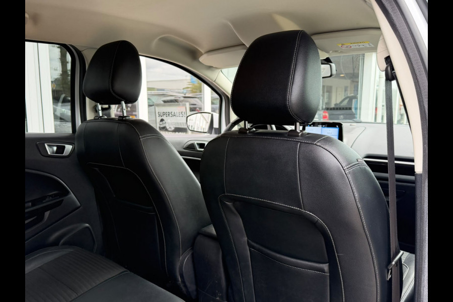 Ford EcoSport 1.0 EcoBoost Titanium Ultimate | Apple Carplay | Trekhaak | Stuur & stoelverwarming | Sfeerverlichting