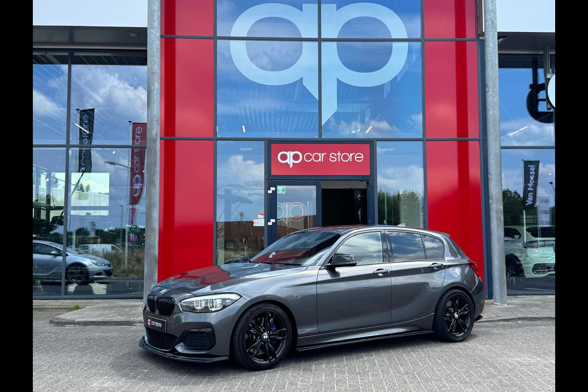 BMW 1-serie M140i xDrive High Executive LCI 2 | Leder | Keyless Entry | Maxton | Stoelverwarming |