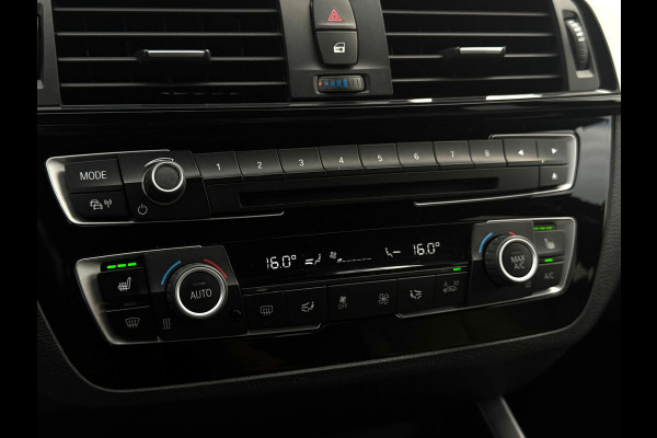 BMW 1-serie M140i xDrive High Executive LCI 2 | Leder | Keyless Entry | Maxton | Stoelverwarming |