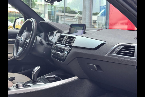 BMW 1-serie M140i xDrive High Executive LCI 2 | Leder | Keyless Entry | Maxton | Stoelverwarming |