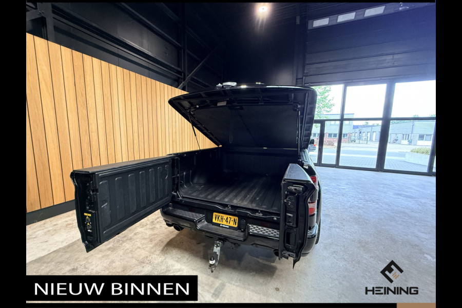 Dodge Ram 1500 5.7 V8 4x4 Crew Cab Limited Night. 22 inch. HUD. Luchtvering. Alle opties.