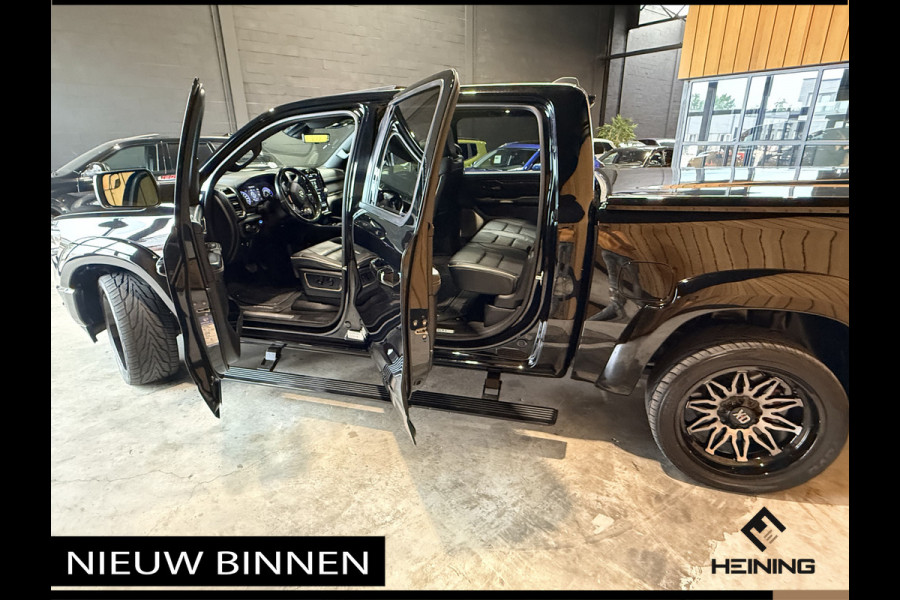 Dodge Ram 1500 5.7 V8 4x4 Crew Cab Limited Night. 22 inch. HUD. Luchtvering. Alle opties.