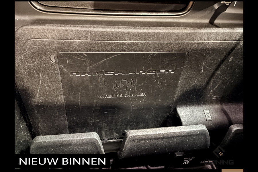 Dodge Ram 1500 5.7 V8 4x4 Crew Cab Limited Night. 22 inch. HUD. Luchtvering. Alle opties.