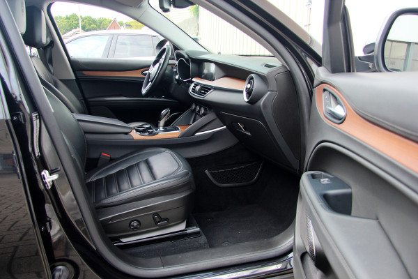 Alfa Romeo Stelvio 2.0 T AWD Super Business Edition 20" | Leder | Adaptive Cruise Control | Camera | Carplay
