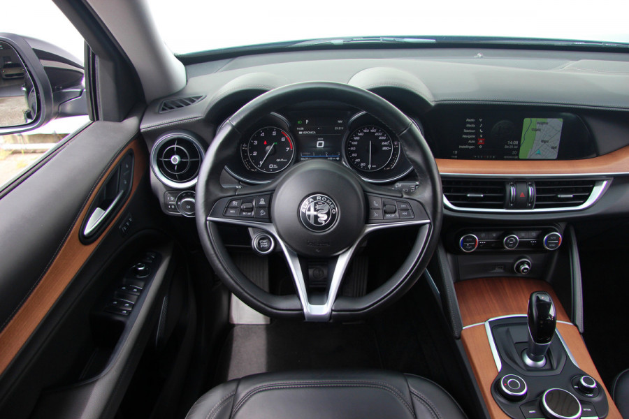 Alfa Romeo Stelvio 2.0 T AWD Super Business Edition 20" | Leder | Adaptive Cruise Control | Camera | Carplay