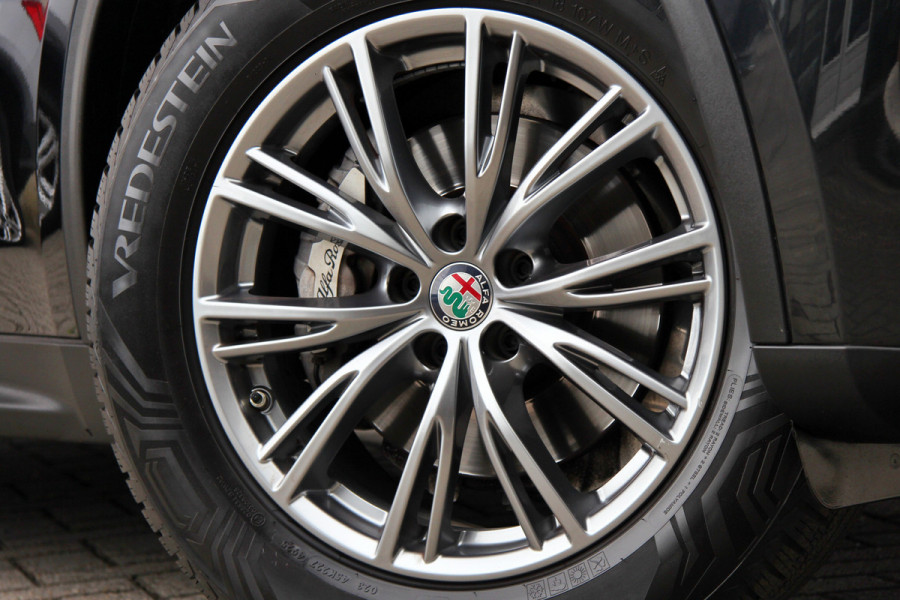 Alfa Romeo Stelvio 2.0 T AWD Super Business Edition 20" | Leder | Adaptive Cruise Control | Camera | Carplay