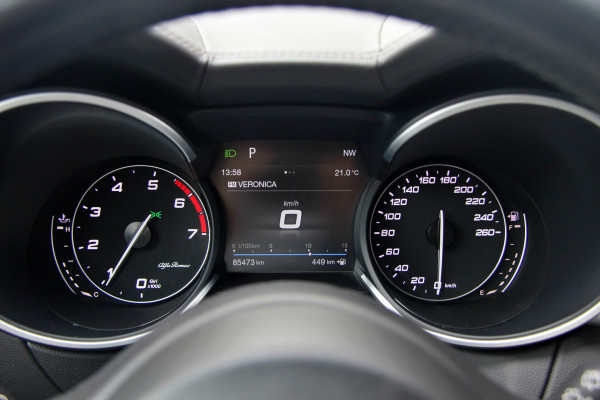 Alfa Romeo Stelvio 2.0 T AWD Super Business Edition 20" | Leder | Adaptive Cruise Control | Camera | Carplay