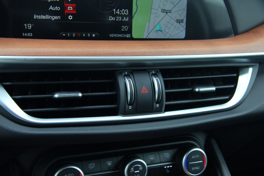 Alfa Romeo Stelvio 2.0 T AWD Super Business Edition 20" | Leder | Adaptive Cruise Control | Camera | Carplay