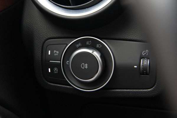 Alfa Romeo Stelvio 2.0 T AWD Super Business Edition 20" | Leder | Adaptive Cruise Control | Camera | Carplay