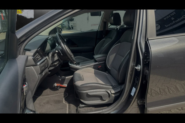 Kia e-Niro Edition 64 kWh (NL-auto, 1e Eig, Navi, Carplay, StoelV, Camera, PDC V+A, Lane Assist, Etc)