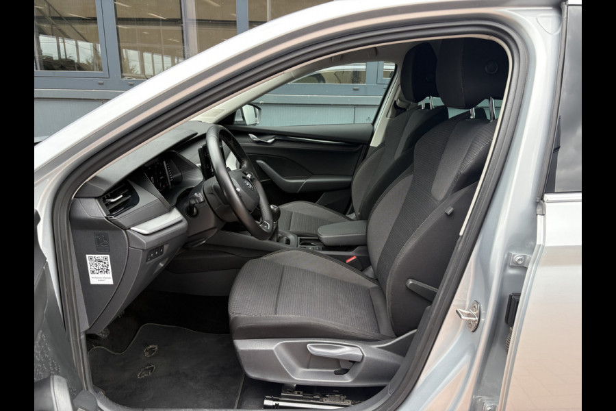 Škoda Octavia Combi 1.0 TSi Business Edition TREKHAAK/VIRTUAL/NAVI/CARPLAY/CRUISE/PDC