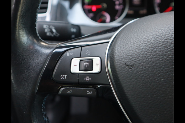 Volkswagen e-Golf E-DITION Navi / Climate / Pdc / Elekramen / Adap-Cruise / App-connect / SOH 89.64% /  Voldoende Apk /