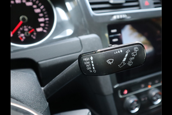 Volkswagen e-Golf E-DITION Navi / Climate / Pdc / Elekramen / Adap-Cruise / App-connect / SOH 89.64% /  Voldoende Apk /