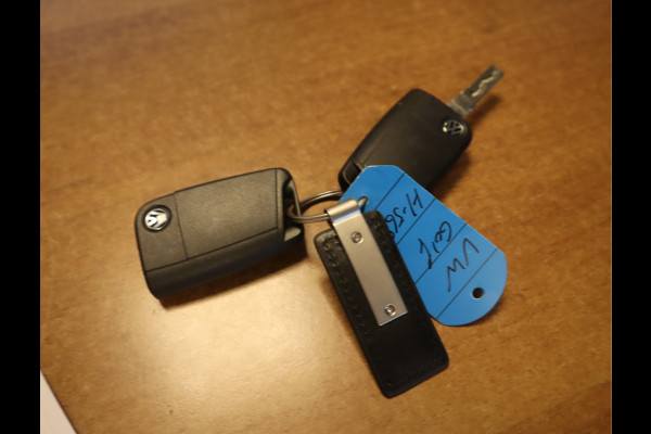 Volkswagen e-Golf E-DITION Navi / Climate / Pdc / Elekramen / Adap-Cruise / App-connect / SOH 89.64% /  Voldoende Apk /