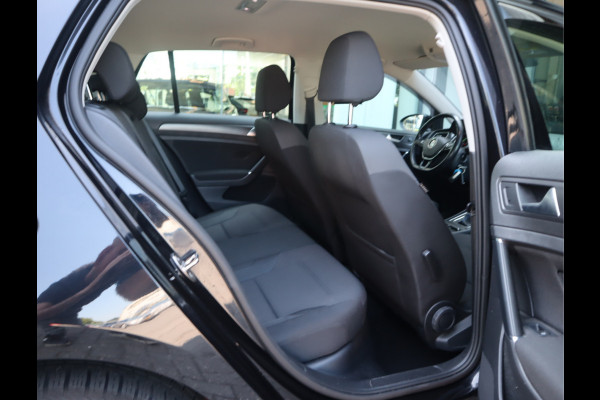 Volkswagen e-Golf E-DITION Navi / Climate / Pdc / Elekramen / Adap-Cruise / App-connect / SOH 89.64% /  Voldoende Apk /