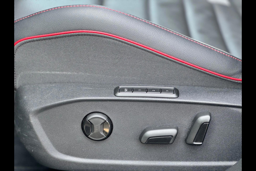 Volkswagen Golf 2.0 TSI GTI Pano/Camera/Matrix
