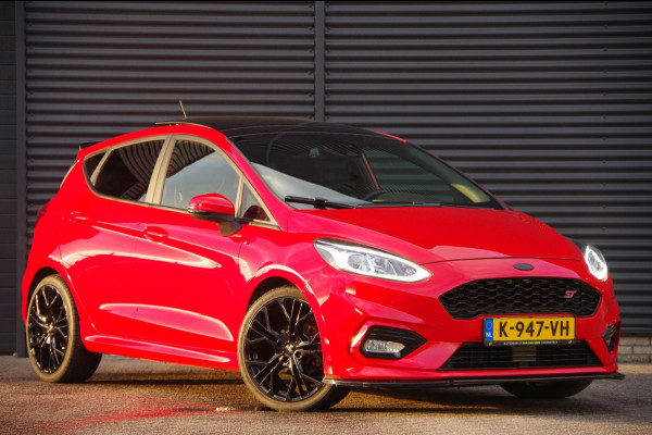 Ford Fiesta 1.0 EcoBoost Vignale ST-line 125PK, PANO, STOELVERWARMING, ADAPT. CRUISE, CLIMA, NAVI, PARKEERSENSOREN