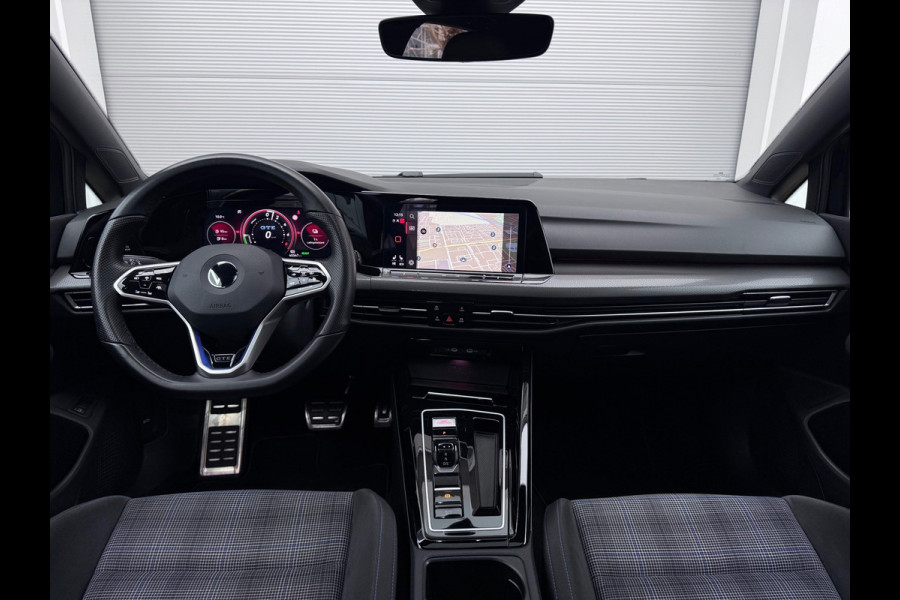 Volkswagen Golf 1.4 eHybrid GTE Pano/Camera/Matrix/Blindspot