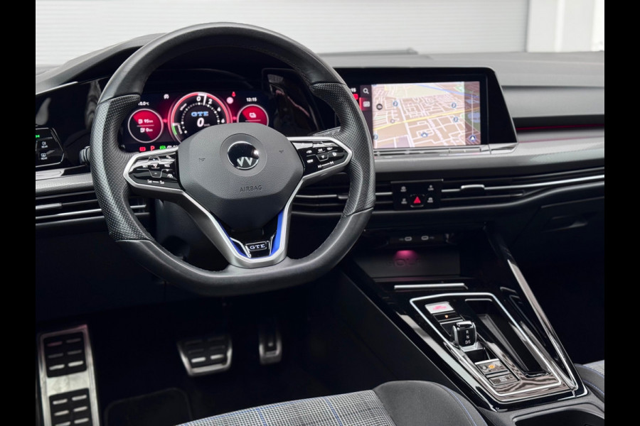 Volkswagen Golf 1.4 eHybrid GTE Pano/Camera/Matrix/Blindspot