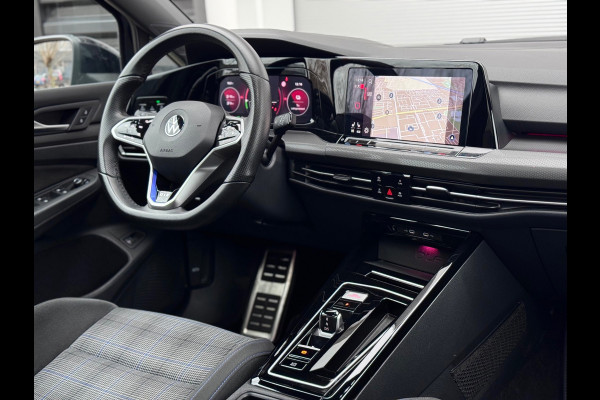 Volkswagen Golf 1.4 eHybrid GTE Pano/Camera/Matrix/Blindspot