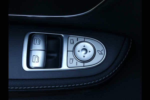 Mercedes-Benz Eqv 300 L2 90 kWh AMG Luchtvering 7 Persoons Elek deuren