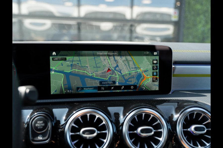 Mercedes-Benz A-Klasse 250 224PK Edition One AMG | Premium Plus | Carplay | Dealer Ond. | Uniek