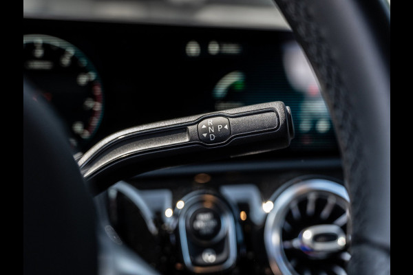 Mercedes-Benz A-Klasse 250 224PK Edition One AMG | Premium Plus | Carplay | Dealer Ond. | Uniek