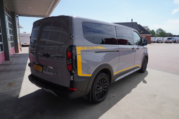 Ford Transit Custom 320L 2.0 TDCI 136PK L2H1 Trail DubbelCabine Schuifdeur L/R Nr. V090 | Airco | Adap | Navi| Camera | Blis | 20 inch LM velgen | DEMO