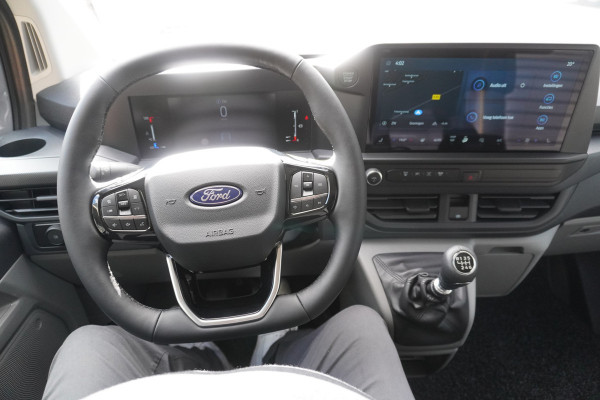 Ford Transit Custom 320L 2.0 TDCI 136PK L2H1 Trail DubbelCabine Schuifdeur L/R Nr. V090 | Airco | Adap | Navi| Camera | Blis | 20 inch LM velgen | DEMO