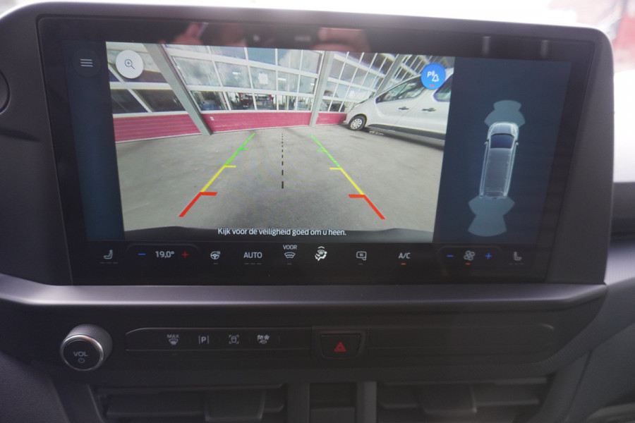 Ford Transit Custom 320L 2.0 TDCI 136PK L2H1 Trail DubbelCabine Schuifdeur L/R Nr. V090 | Airco | Adap | Navi| Camera | Blis | 20 inch LM velgen | DEMO
