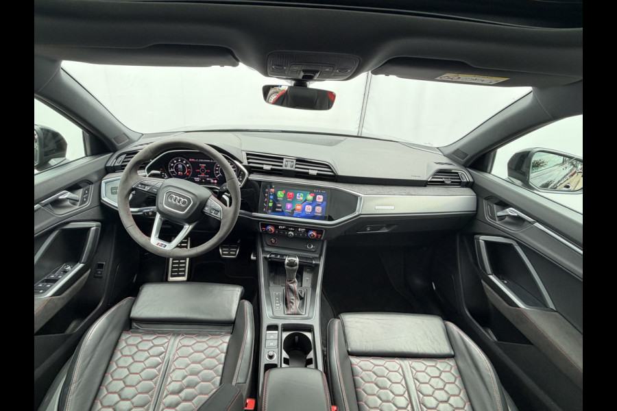 Audi Q3 Sportback TFSI RS Pano.dak Carplay Pano.dak Trekhaak Sportzetels 21Inch