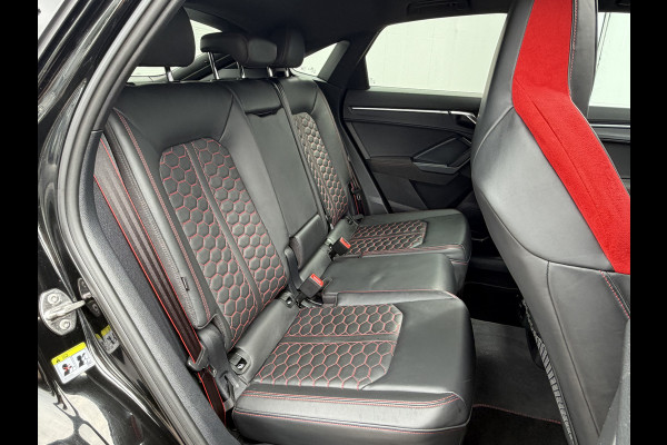 Audi Q3 Sportback TFSI RS Pano.dak Carplay Pano.dak Trekhaak Sportzetels 21Inch