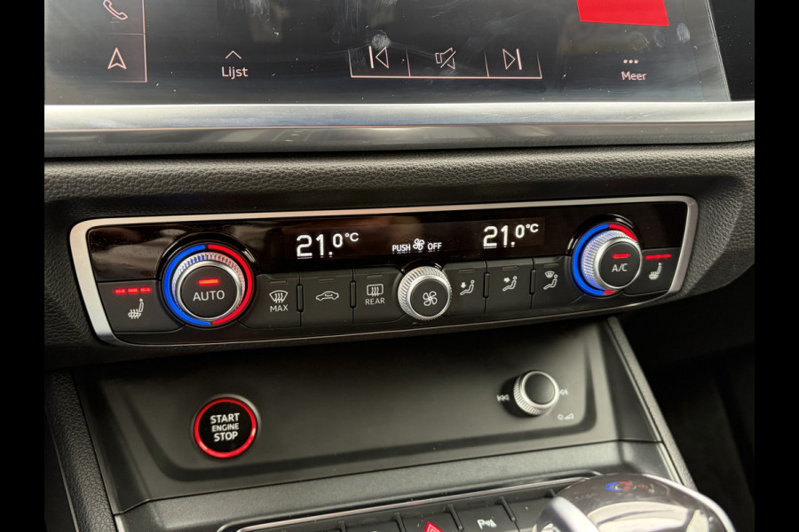 Audi Q3 Sportback TFSI RS Pano.dak Carplay Pano.dak Trekhaak Sportzetels 21Inch