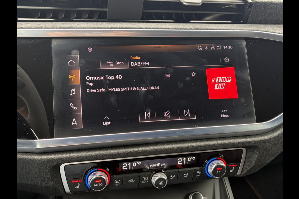 Audi Q3 Sportback TFSI RS Pano.dak Carplay Pano.dak Trekhaak Sportzetels 21Inch