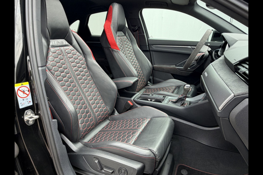 Audi Q3 Sportback TFSI RS Pano.dak Carplay Pano.dak Trekhaak Sportzetels 21Inch