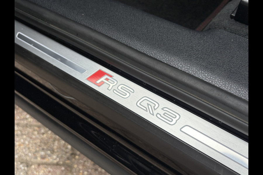 Audi Q3 Sportback TFSI RS Pano.dak Carplay Pano.dak Trekhaak Sportzetels 21Inch