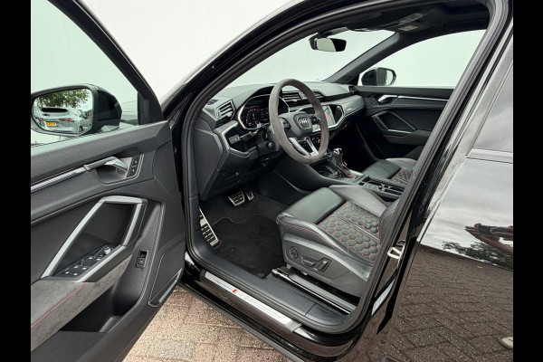 Audi Q3 Sportback TFSI RS Pano.dak Carplay Pano.dak Trekhaak Sportzetels 21Inch