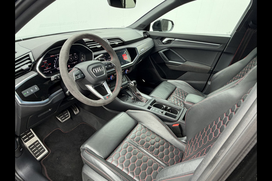 Audi Q3 Sportback TFSI RS Pano.dak Carplay Pano.dak Trekhaak Sportzetels 21Inch