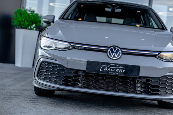 Volkswagen Golf 1.4 eHybrid GTE - Panorama | Elek. Trekhaak | Camera | ACC