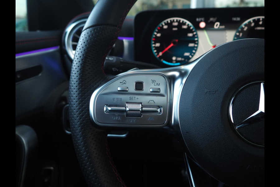 Mercedes-Benz CLA-Klasse 250e AMG / Pano / Distronic / Ambient / Multibeam / CarPlay / Camera / 19inch