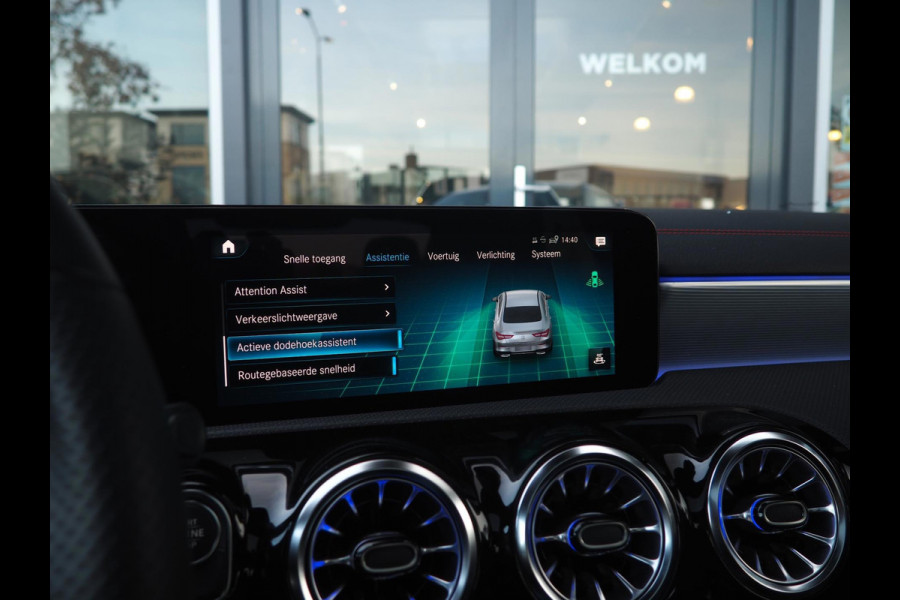 Mercedes-Benz CLA-Klasse 250e AMG / Pano / Distronic / Ambient / Multibeam / CarPlay / Camera / 19inch