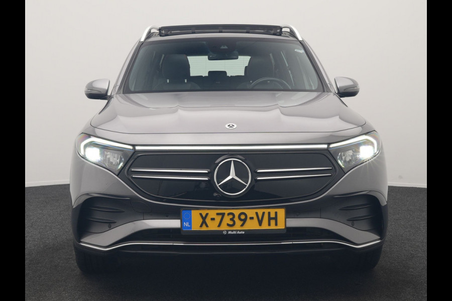 Mercedes-Benz EQB 350 4MATIC AMG Line 70 kWh 293pk Dealer O.H | Panodak | Camera | Alcantara Sportstoelen Verwarmd | Cruise Control | Apple Carplay | Virtual | Navigatie | DAB | 18"L.M |
