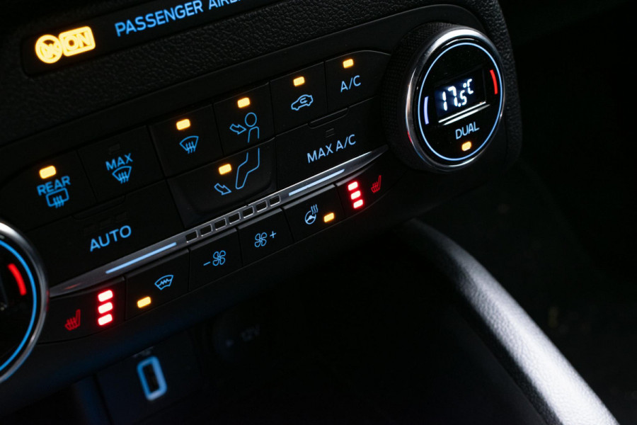 Ford FOCUS Wagon 1.0 EcoBoost Hybrid ST Line X Business ACC|Camera|B&O|Elektrische achterklep|Stoel- en stuurverwarming|LED-verlichting|Parkeersensoren voor en achter|Privacy Glass|Draadloos opladen|KeyFree|Winterpakket|Technology Pack