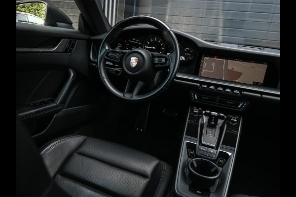 Porsche 911 3.0 Carrera | Panoramadak | Dealeronderhouden | 360 Camera | Ambiance Interieur | Stoel + Stuurverwarming | Elektrisch Verstelbare Stoelen |