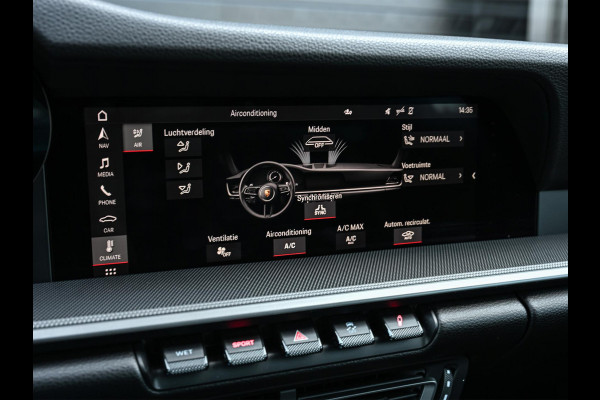 Porsche 911 3.0 Carrera | Panoramadak | Dealeronderhouden | 360 Camera | Ambiance Interieur | Stoel + Stuurverwarming | Elektrisch Verstelbare Stoelen |