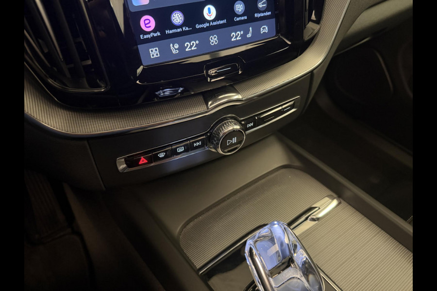Volvo XC60 2.0 T6 Plug-in hybrid AWD Ultimate Dark | Panodak | LED | Navi | Camera | Incl. garantie