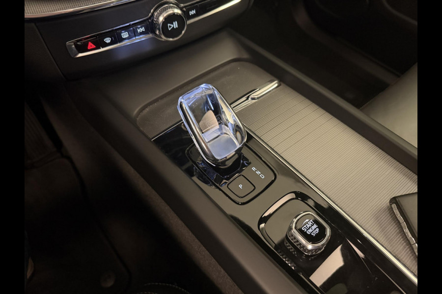 Volvo XC60 2.0 T6 Plug-in hybrid AWD Ultimate Dark | Panodak | LED | Navi | Camera | Incl. garantie