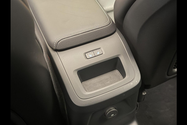 Volvo XC60 2.0 T6 Plug-in hybrid AWD Ultimate Dark | Panodak | LED | Navi | Camera | Incl. garantie