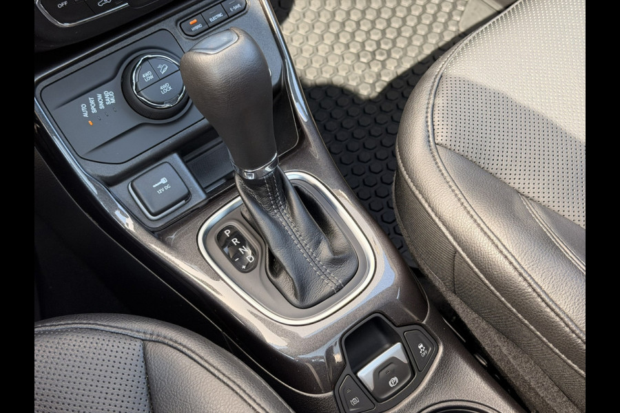 Jeep Compass 4xe 240 Plug-in Hybrid S Pano Trekh. 19'' Leder