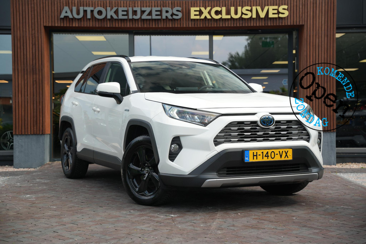 Toyota RAV4 2.5 Hybrid AWD Business Intro